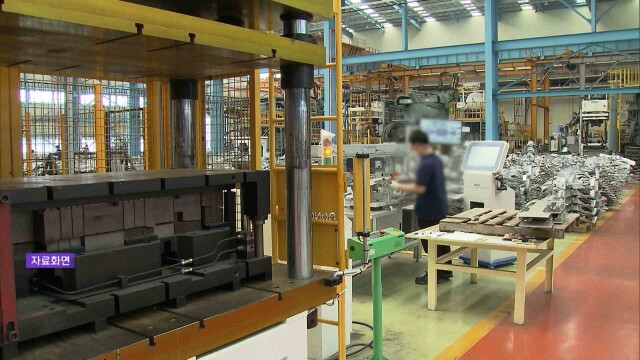 10월 긴 추석에 생산 줄고 소비 증가