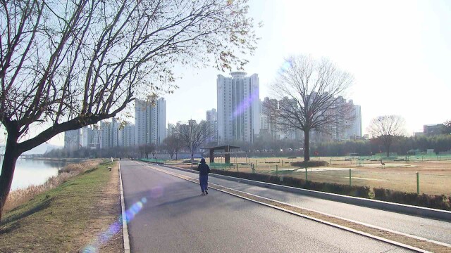 나흘째 '건조주의보'‥ 낮 최고 13.9도