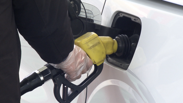 주유소 기름값 '꿈틀'‥인상분 조만간 반영