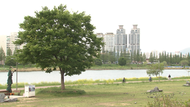 건조한 날씨‥내일도 큰 일교차