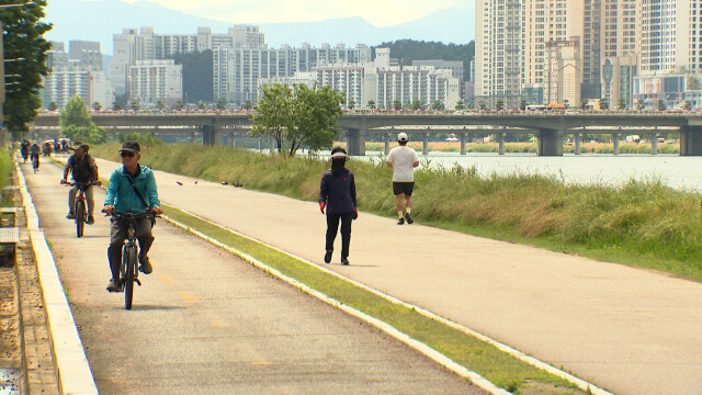 낮 최고 27.7도‥자외선·온열질환 주의