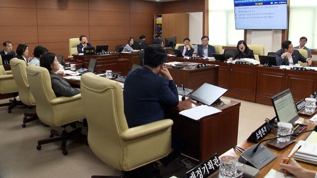 120 민원센터 예산 일부·서울본부 인건비 부활