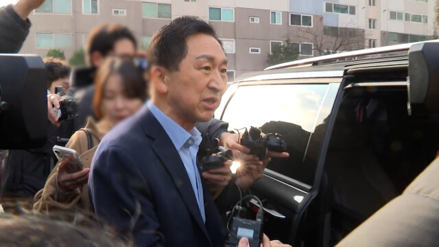 '김건희에 선물'‥검찰, 김기현 의원 징역 1년 구형
