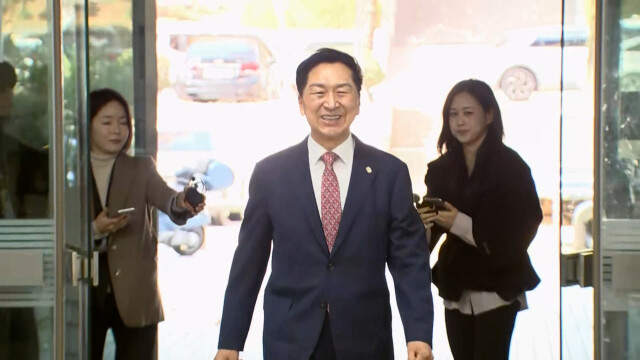 '김건희에 명품 선물' 김기현 의원 1심 무죄